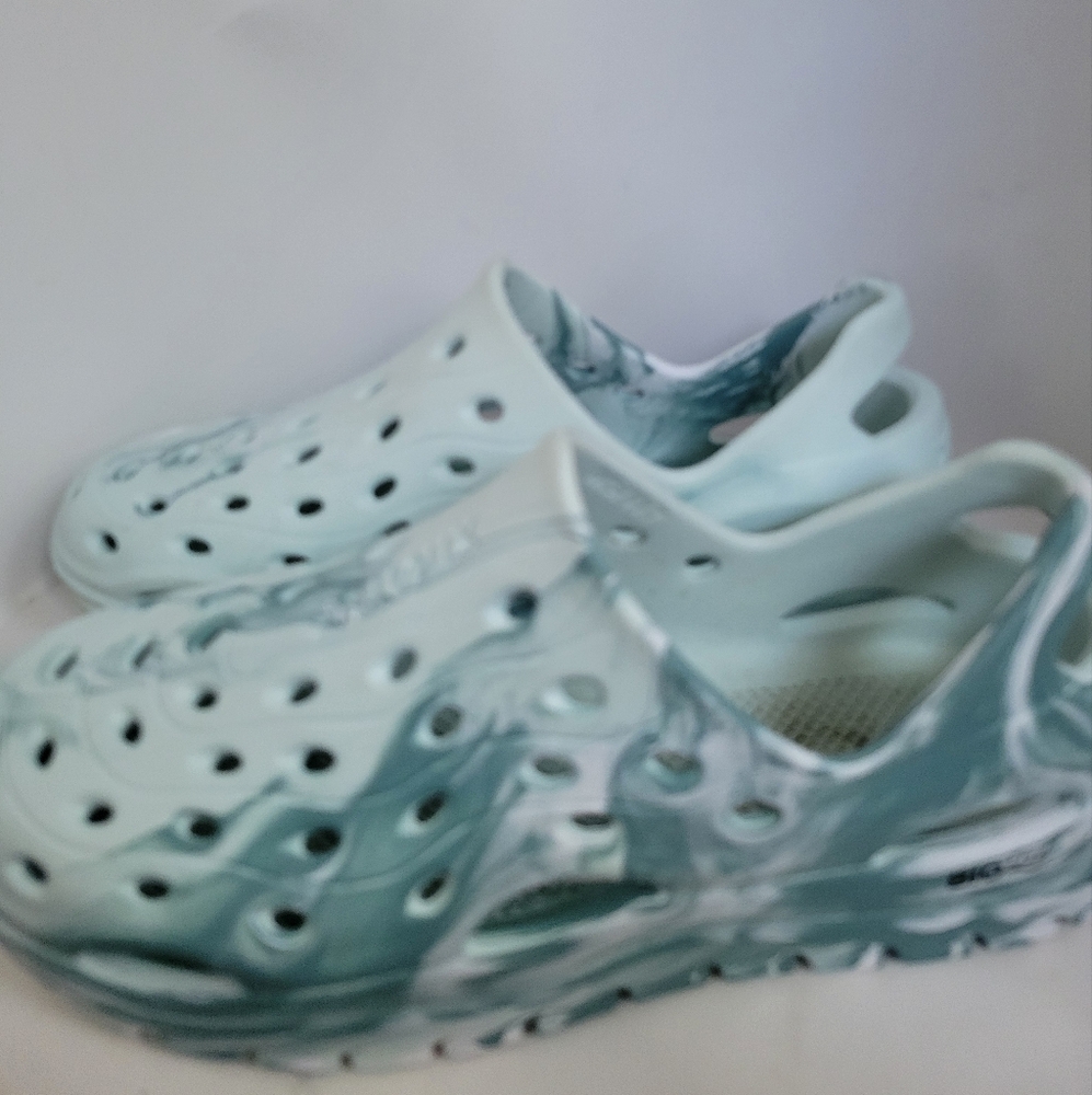 XTRATUF SEAFOAM RIPTIDEUnisex Slip Resistant Water Sneaker Size 5 Men/7 Womens